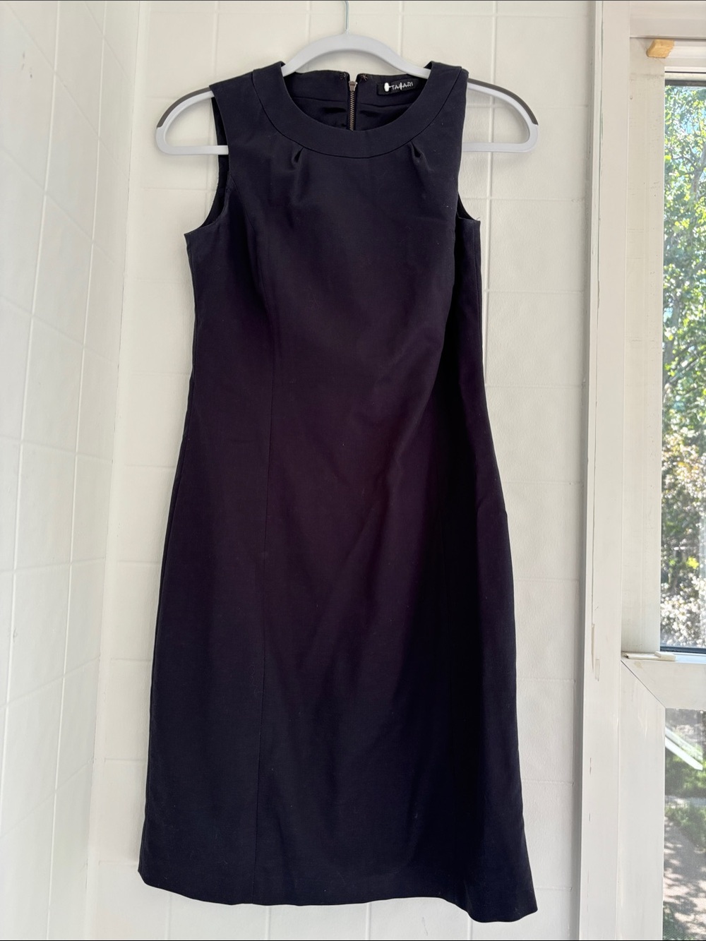 Tahari Black Sleeveless Midi Sheath Dress